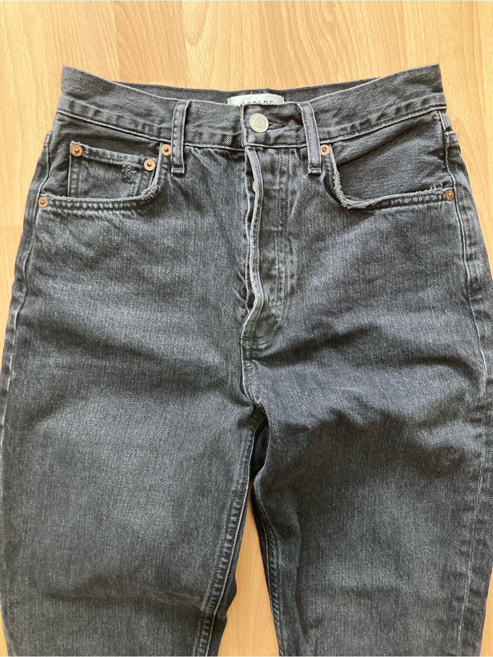 Agolde Riley Black Button Fly High Rise Cropped Jeans - Picture 3 of 8